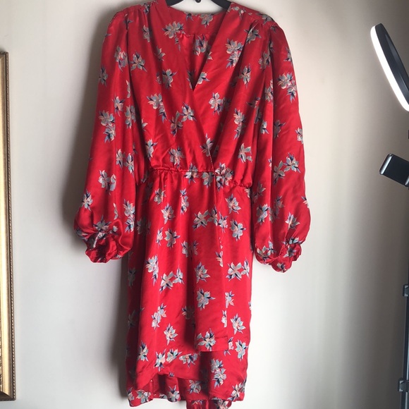 DONATED 🎉HP🎉 Gorgeous Vintage Wrap Dress ❤️ - Picture 3 of 10